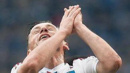 Da hilft nur noch... Ivica Olic und der HSV stecken im Tabellenkeller fest.