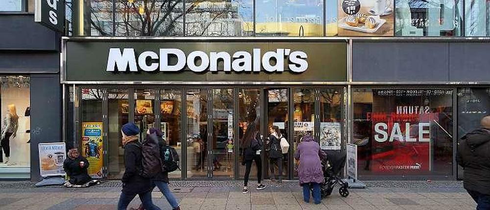 Mode statt McDonald's. Der Vertrag des Schnellrestaurants mit drei Etagen endet im Mai 2016.