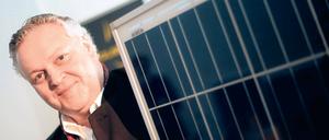 Zuversichtlich. Frank Asbeck ist Gründer, Vorstandschef und Großaktionär bei Solarworld. Obwohl deutsche Solarfirmen sich mit der Konkurrenz aus Asien schwertun, ist er entschlossen, das Bonner Unternehmen wieder erfolgreich zu machen. 