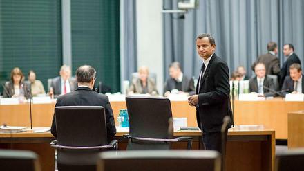 Sebastian Edathy vor dem Untersuchungsausschuss des Deutschen Bundestages.