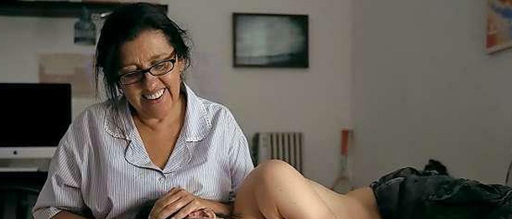 Großartige Performance: Regina Casé im Panorama-Film "Que Horas Ela Volta?".