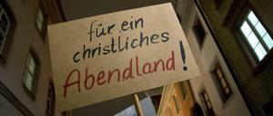 Was hält das "christliche Abendland" aus? Unser Autor reflektiert über seine Verortung in Deutschland.