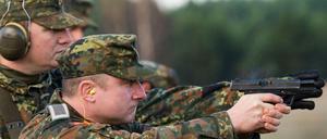 Vorsicht, Schusswechsel. Die Döberitzer Heide ist ein beliebtes Ausflugsziel. Dort plant die Bundeswehr eine Schießanlage.