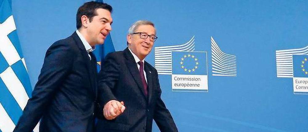 Alte Bekannte. Jean-Claude Juncker (rechts) und Alexis Tsipras kennen sich bereits aus dem Europawahlkampf.