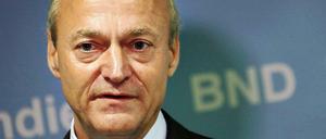 BND-Präsident Gerhard Schindler besuchte gemeinsam mit dem Beauftragten der Bundesregierung für die Geheimdienste, Klaus-Dieter Fritsche, die Obleute des NSA-Untersuchungsausschusses.