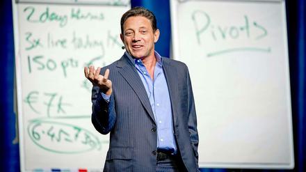 Eisverkäufer, Fleisch- und Aktienhändler, Häftling, Geld-Guru. Jordan Belfort war schon berühmt, bevor Martin Scorsese den Film „The Wolf of Wall Street“ mit Leonardo DiCaprio über ihn drehte.