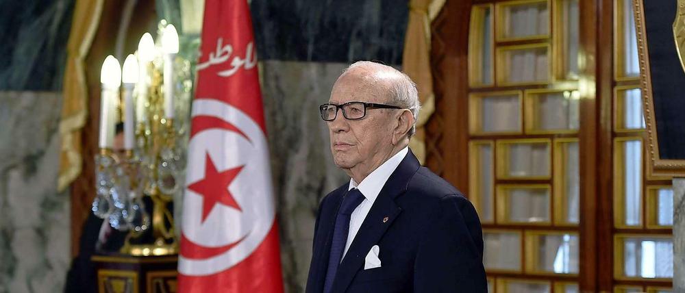 Auch Tunesiens Präsident Beji Caid Essebsi war dabei, als die neue Regierung am Freitag vereidigt wurde.