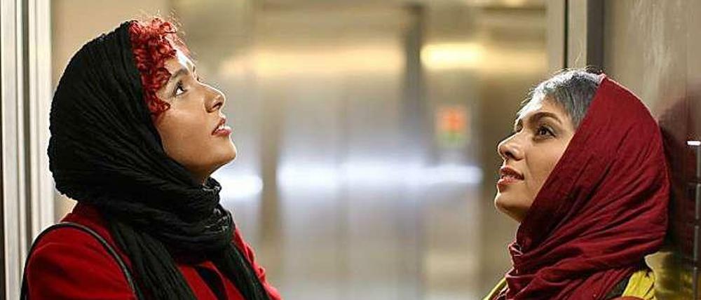 Bekifft in Teheran. Taraneh Alidoosti und Pegah Ahangarani im Underground-Drama „Atom Heart Mother“.