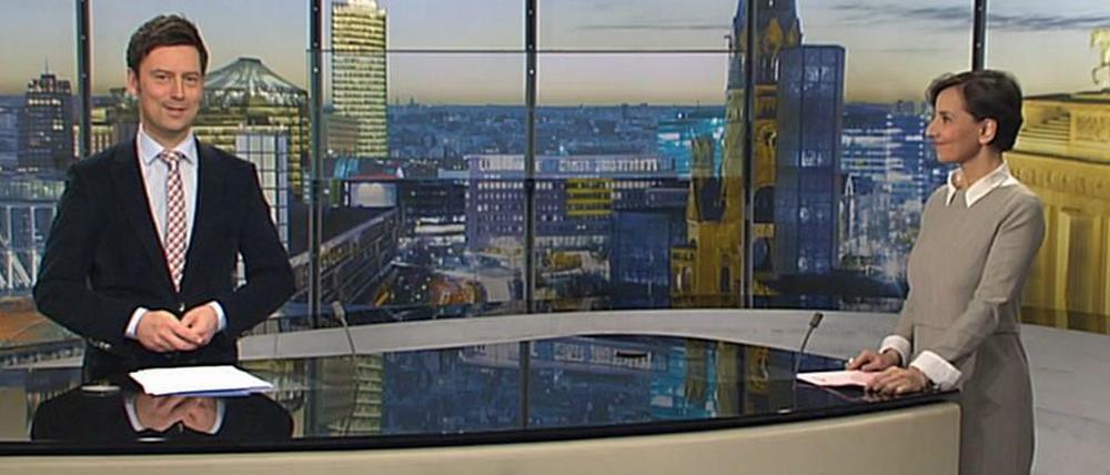 Durch die „Abendschau“ mit Sascha Hingst und Nadya Luer. Das Nachrichtenmagazin des RBB für Berlin hat in den vergangenen zwei Jahren 30 000 Zuschauer verloren.