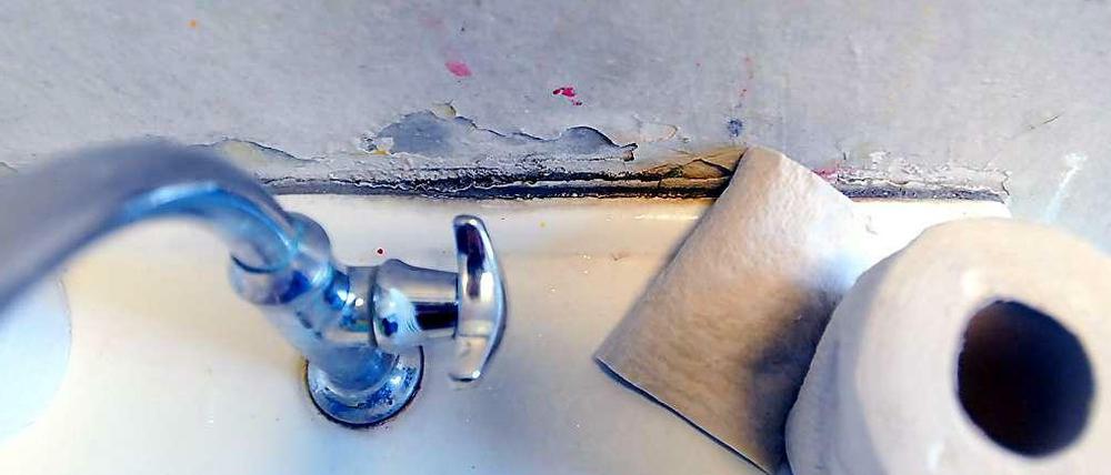 Ganz schön oll: So oder so ähnlich sieht es auf vielen Berliner Schultoiletten aus.