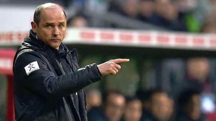 Viktor Skripnik strebt in Bremen ansehnlichen und effektiven Ballbesitzfußball an – und setzt dabei auf das bei Werder bewährte Rauten-System seines Trainervorbilds Thomas Schaaf.