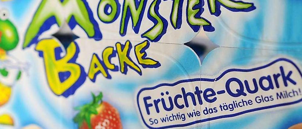 Viel Zucker. Im Früchte-Quark steckt mehr als ein Glas Milch.
