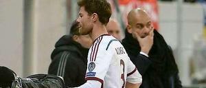 Vorschneller Abgang: Xabi Alonso wurde nach einer guten Stunde mit Gelb-Rot vom Platz gestellt.