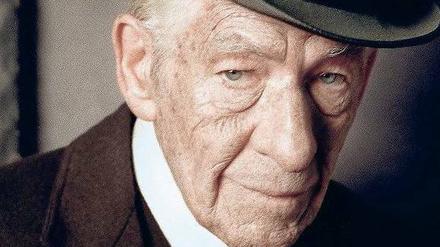 Kommt ohne die legendäre Deerstalker-Mütze aus: Ian McKellen als Sherlock Holmes. 