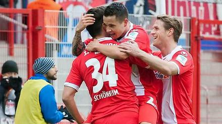 Die Entscheidung: Christopher Quiring jubelt nach seinem Treffer zum 3:1.