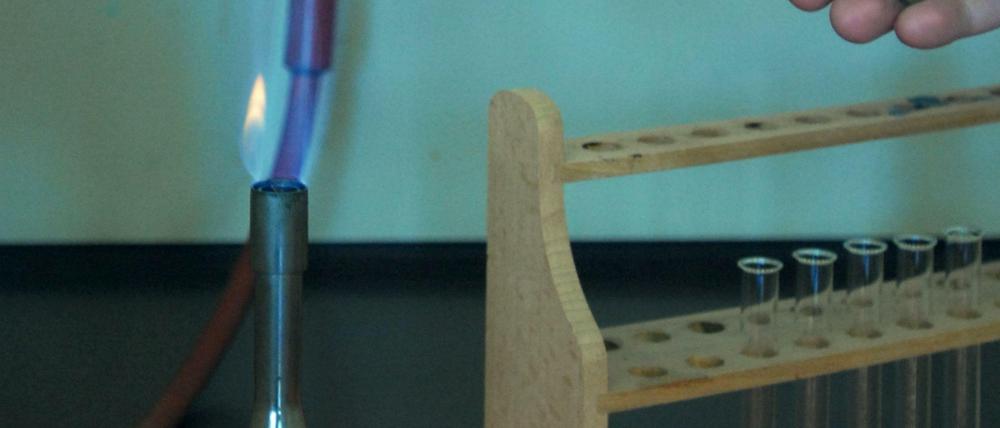 Feuergefährlich. Im Chemieunterricht ist Vorsicht geboten. 