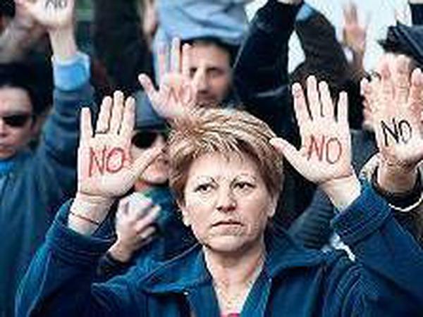 Nein! Auch auf Zypern wurde gegen die Politik der Troika protestiert.