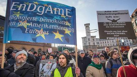 Auch in Deutschland findet der Antiamerikanismus seinen Widerhall. 