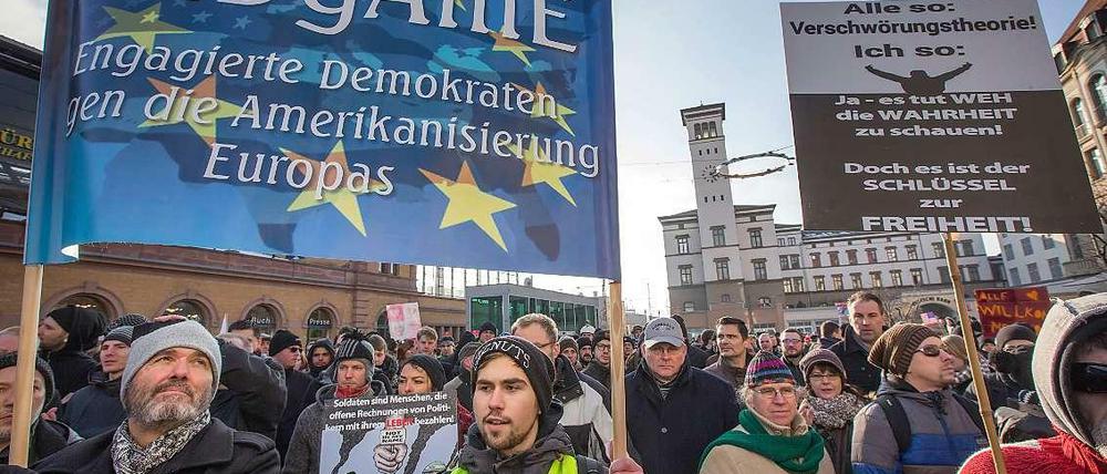 Auch in Deutschland findet der Antiamerikanismus seinen Widerhall. 