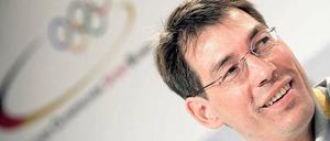 Der Entscheider. Bernhard Schwank ist im Vorstand des Deutschen Olympischen Sportbunds (DOSB) für Internationales und die Olympiabewerbung zuständig. Zuvor war er Leistungssportdirektor des DOSB und Geschäftsführer der Münchner Bewerbungsgesellschaft für die Olympischen Winterspiele.