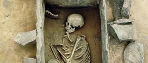 Das Grab einer jungen Frau aus der spätsteinzeitlichen "Glockenbecher"-Kultur in Rothenschirmbach in Sachsen-Anhalt.