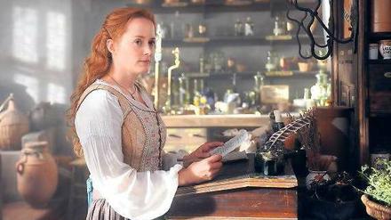 Hexe? Johanna (Silke Bodenbender) wird wegen ihres Berufs als Apothekerin verhaftet. Schon ein Leberfleck genügt als Beweis. 