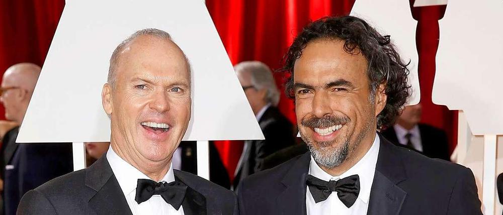 Birdman-Regisseur Alejandro González Inárritu (rechts) mit seinem Hauptdarsteller Michael Keaton.