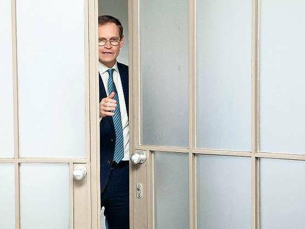 Vorsichtig. Der wächst an seinen Aufgaben, sagen manche über Michael Müller. „Aber er ist nun mal, wie er ist.“