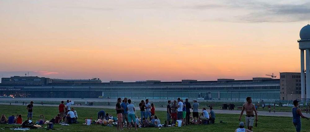 Idyll ohne Kräne. Eine Großbaustelle auf dem Tempelhofer Feld verhinderten die Berliner per Volksentscheid.