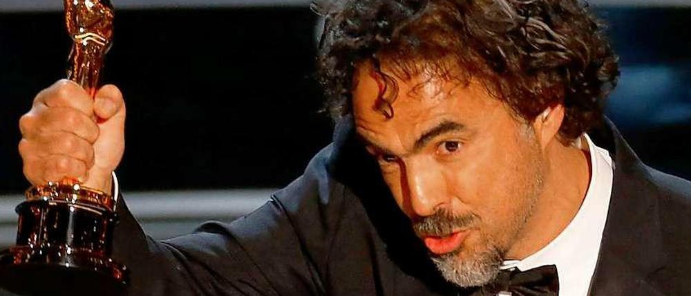 Alejandro González Iñárritu, der Gewinner des Abends. Seine Broadway-Satire "Birdman" wurde mit Oscars für den Besten Film, für Regie, Kamera und Drehbuch ausgezeichnet.