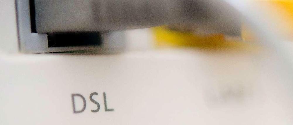 "Dauert Sehr Lang" - in Deutschland warten Kunden teilweise monatelang auf ihren DSL-Anschluss. 