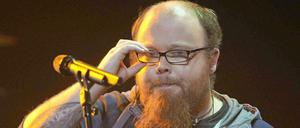 Andreas Kümmert hat sich auf Facebook zur Kritik an seiner Person geäußert.