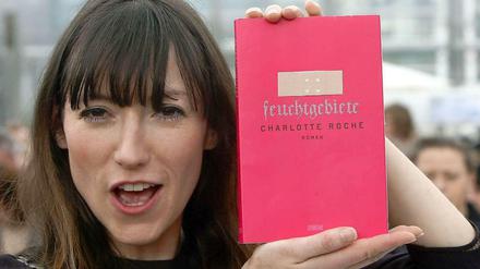 Charlotte Roche mit ihrem Skandalbüchlein "Feuchtgebiete".