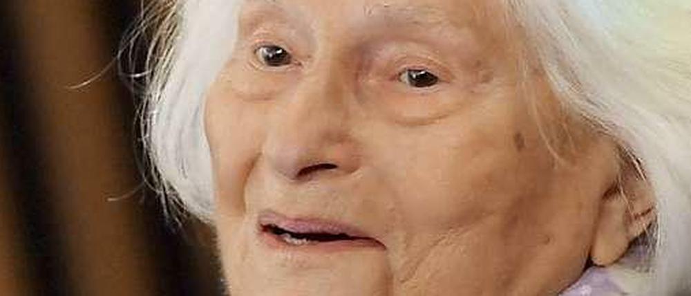 2011 wurde Lia van Leer im Friedrichstadtpalast mit der Berlinale-Kamera geehrt.