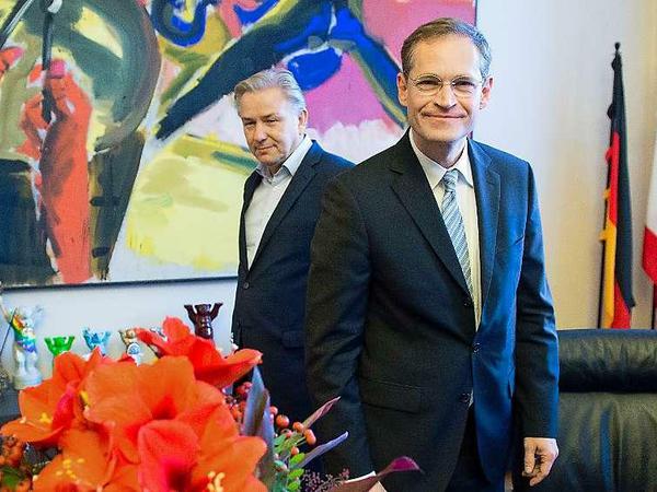 Generationswechsel im Roten Rathaus: Vor 100 Tagen hat Michael Müller von Klaus Wowereit den Stuhl des Regierenden Bürgermeisters übernommen.