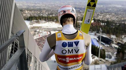 Severin Freund vor seinem Siegsprung in Oslo.