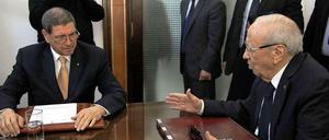 Krisenstabtreffen: Tunesiens Präsident Béji Caïd Essebsi (rechts) und Ministerpräsident Habib Essid.