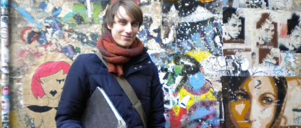 Dennis Müller, 26, zeigte der Schweitzer Schulklasse den Hackeschen Markt.