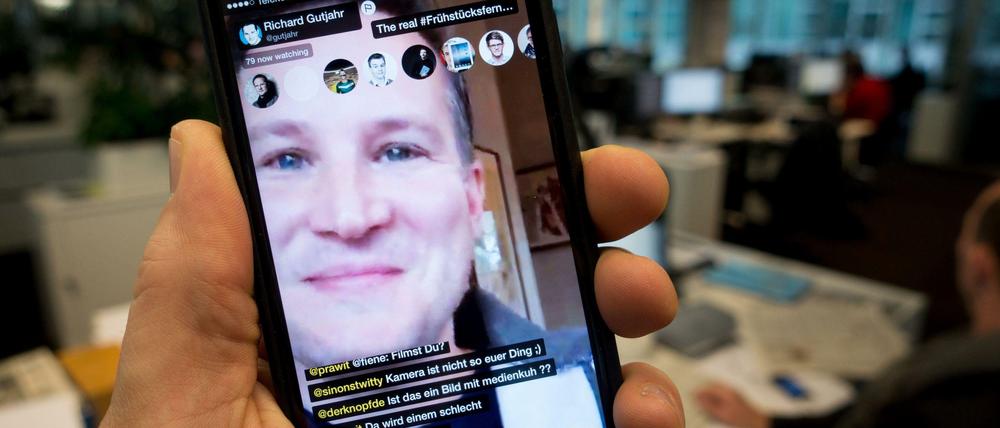 Meerkat ermöglicht es, ohne hohe technische Hürden Videostreams in der Kommunikationsplattform an viele Nutzer zu übertragen und mit denen zu interagieren.