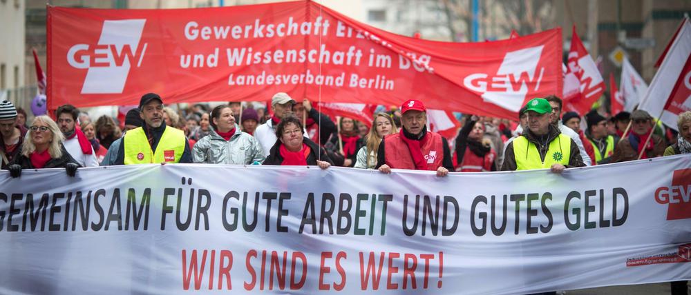 Insgesamt 17.000 Streikende waren am 11. März in Berlin auf den Straßen.
