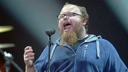 Andreas Kümmert bei seinem Auftritt bei der Vorentscheidung zum Eurovision Song Contest. Nachdem er diesen abgesagt hat, gab er nun sein ersten Konzert in Bad Tölz. 