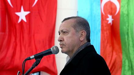 Staatspräsident Recep Tayyip Erdogan fühlt sich von Zeichnern einer türkischen Satire-Zeitschrift beleidigt. Die Karikaturisten wurden zu Geldstrafen verurteilt. 