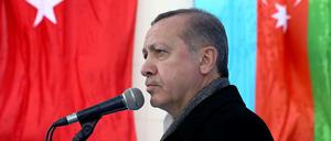 Staatspräsident Recep Tayyip Erdogan fühlt sich von Zeichnern einer türkischen Satire-Zeitschrift beleidigt. Die Karikaturisten wurden zu Geldstrafen verurteilt. 