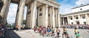 Pflegen, was man hat. Klaus Böger empfahl den Berlinern, sich fortan auf den Marathon, das Sechstagerennen und das DFB-Pokalfinale zu konzentrieren.