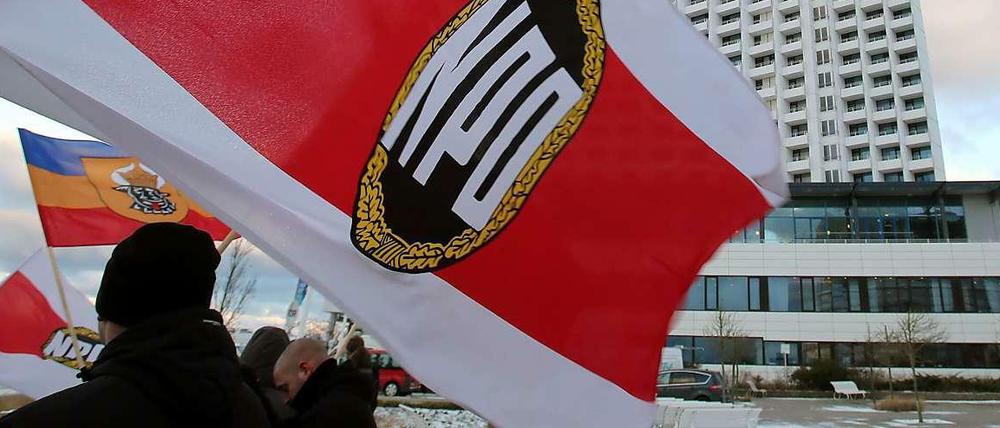 Ist die NPD verfassungsfeindlich? Das müssen das Bundesverfassungsgericht klären.