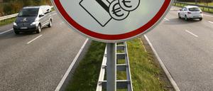 Weder von Ochs noch Esel aufzuhalten: Alexander Dobrindts völkerverbindende Ausländermaut.