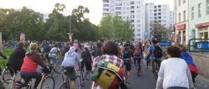 Ein Archivbild einer Berliner Critical-Mass-Fahrt vom April vergangenen Jahres. - Foto: Alper Çuğun (CC: BY 2.0)