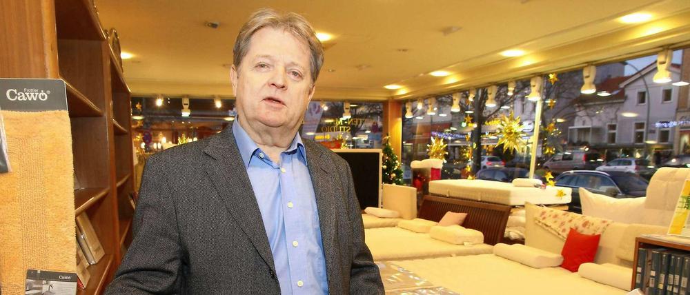 Höhen und Tiefen. Friedrich Boyens’ Firma hatte zehn Filialen und 50 Mitarbeiter. Dass es mit „Betten Rutz“ bergab ging, lastet er unter anderem Ex-Kanzler Gerhard Schröder an. 