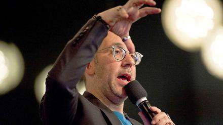 Intendant Barrie Kosky bei der Jahrespressekonferenz der Komischen Oper.
