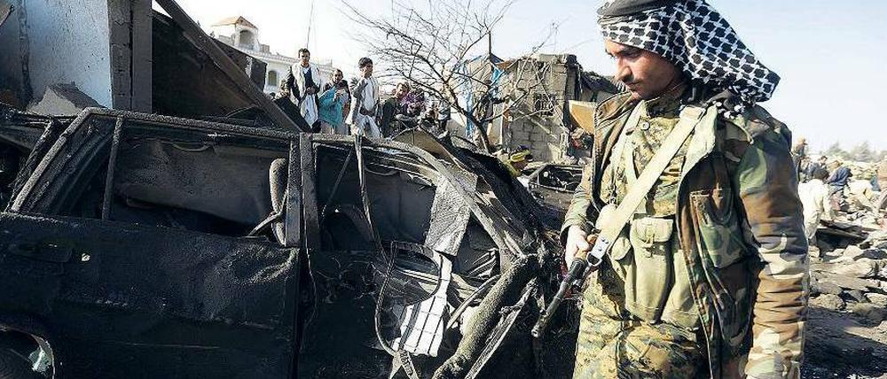 Angriff auf die Hauptstadt: Saudische Kampfjets bombardierten in der Nacht zum Donnerstag verschiedene Stellungen der Houthi in Sanaa.